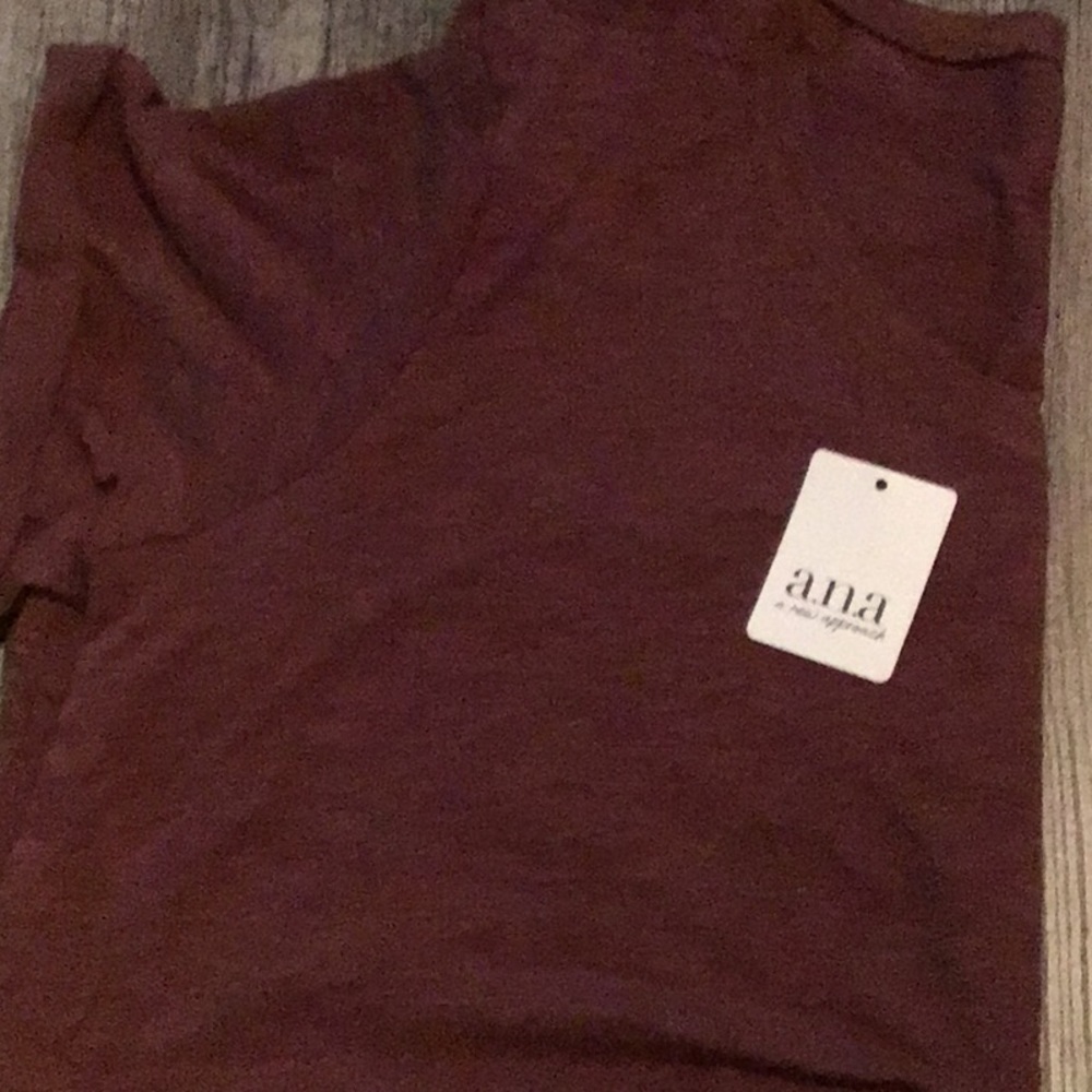 Ladies Ana t shirt - Picture 3 of 3